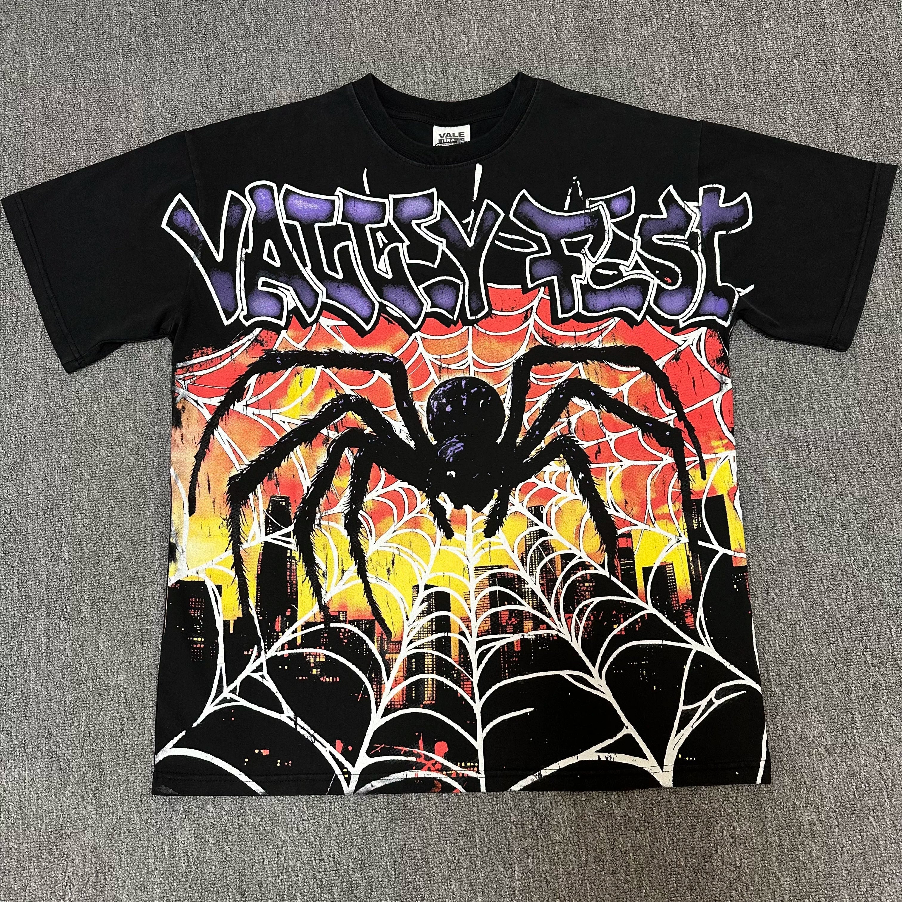 VALEFOREVER Black Giant Spider Retro Graphic Short Sleeve T-Shirt