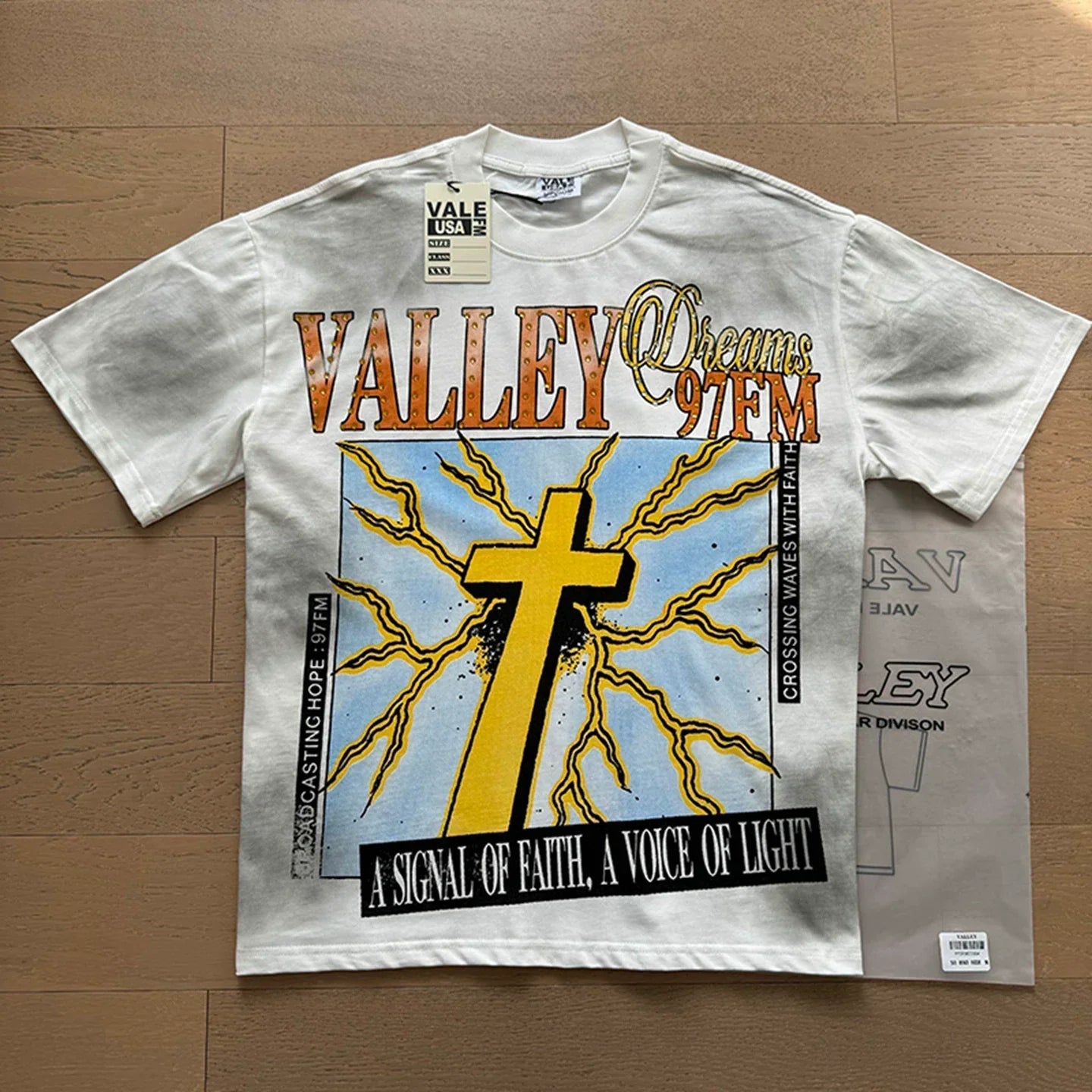 VALEFOREVER White Cross Lightning Valley 9FM Retro Graphic T-Shirt