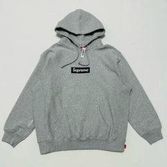 Supreme Heather Grey Box‑Logo Pullover Hoodie Black Chest Badge Logo Casual Street‑Wear Top